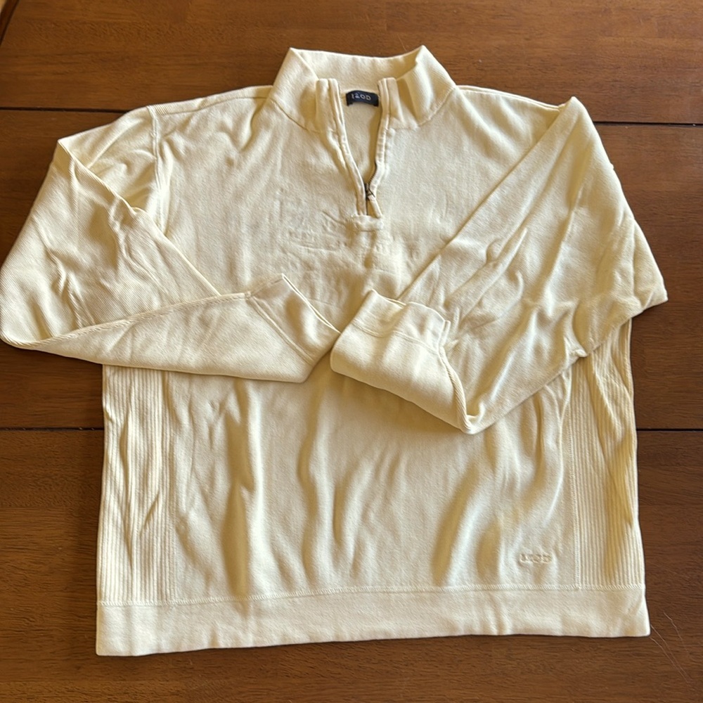 Men’s Izod Sweater size large pale yellow